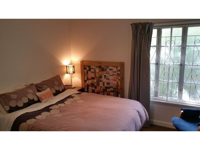 96 Taringa Parade, Indooroopilly QLD 4068