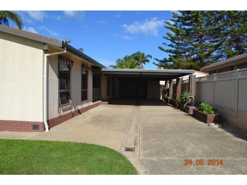 12 Ralphs Avenue, Port Noarlunga SA 5167