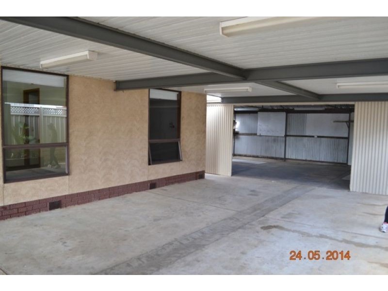 12 Ralphs Avenue, Port Noarlunga SA 5167