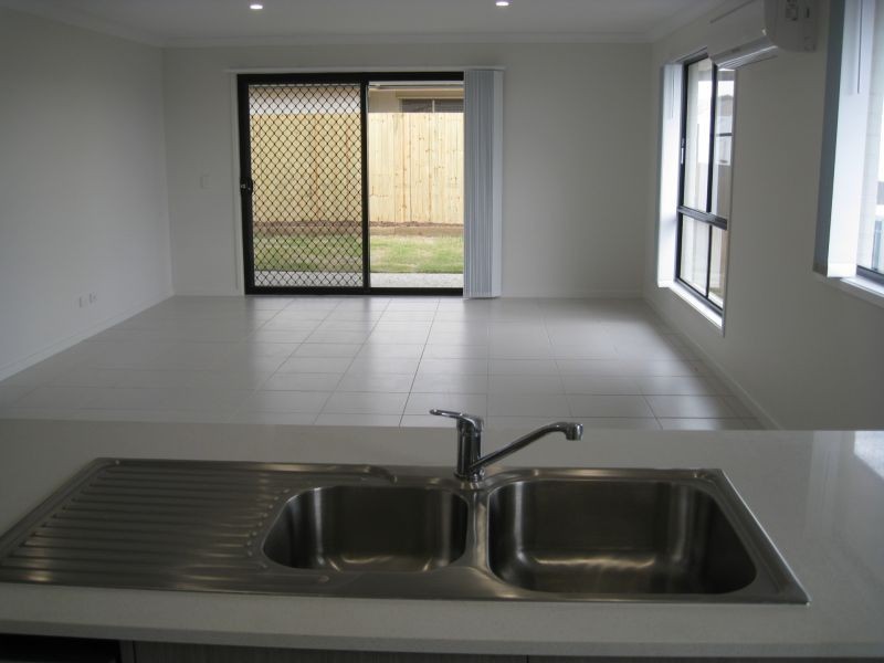 23 Landing Circuit, Springfield Lakes QLD 4300