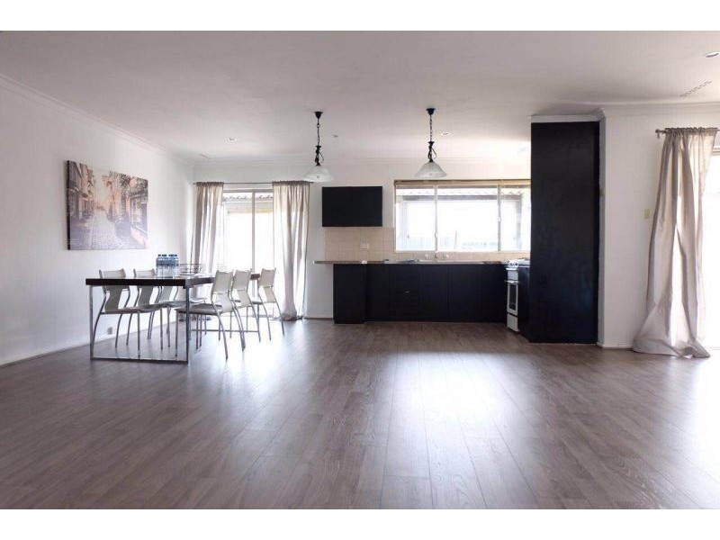 25 Leach Highway, Wilson WA 6107