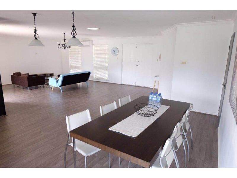 25 Leach Highway, Wilson WA 6107