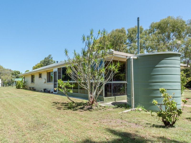 Moore Park Beach QLD 4670