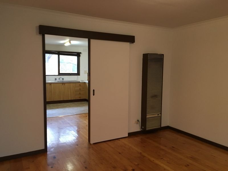 2/11 Henry Street, Boronia VIC 3155