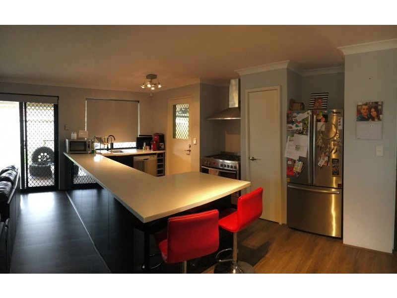 20 Coomer Elbow, South Guildford WA 6055