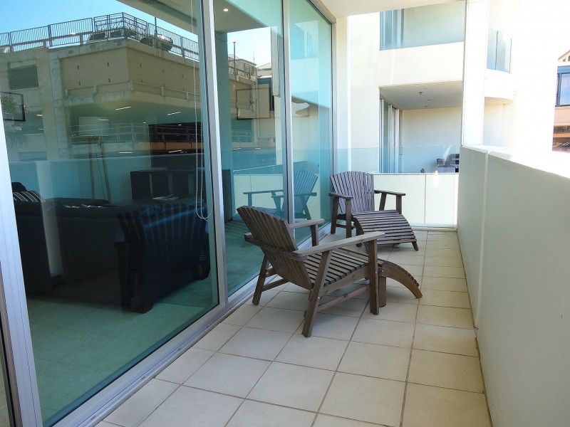 5/3-4 South Esp, Glenelg SA 5045