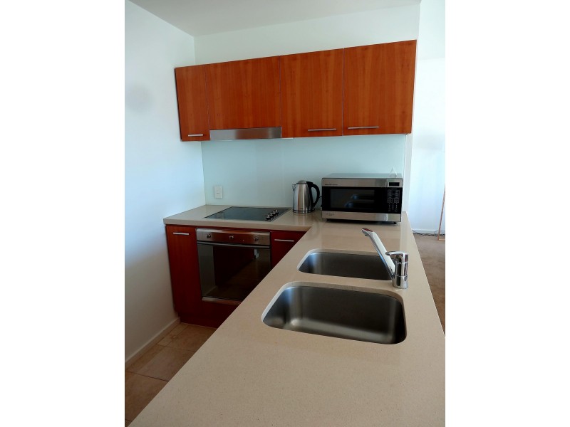 5/3-4 South Esp, Glenelg SA 5045