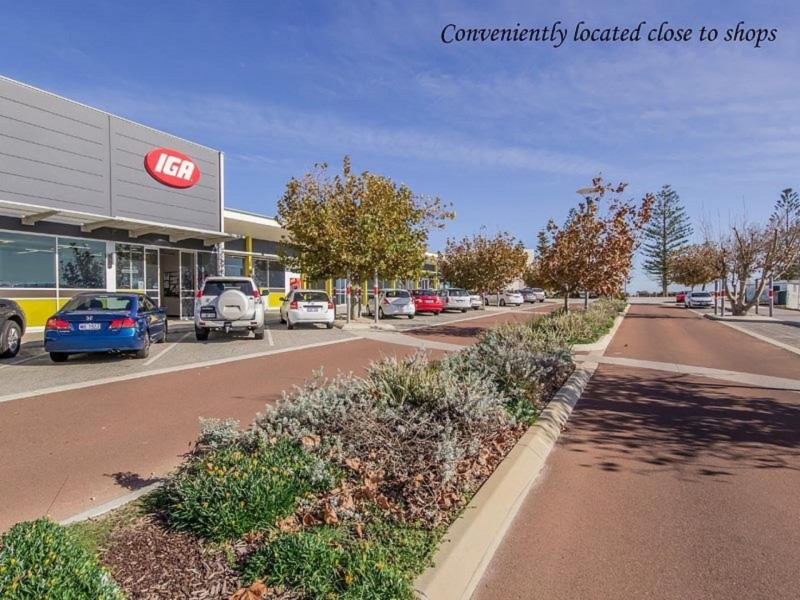 284 Peelwood Parade, Halls Head WA 6210