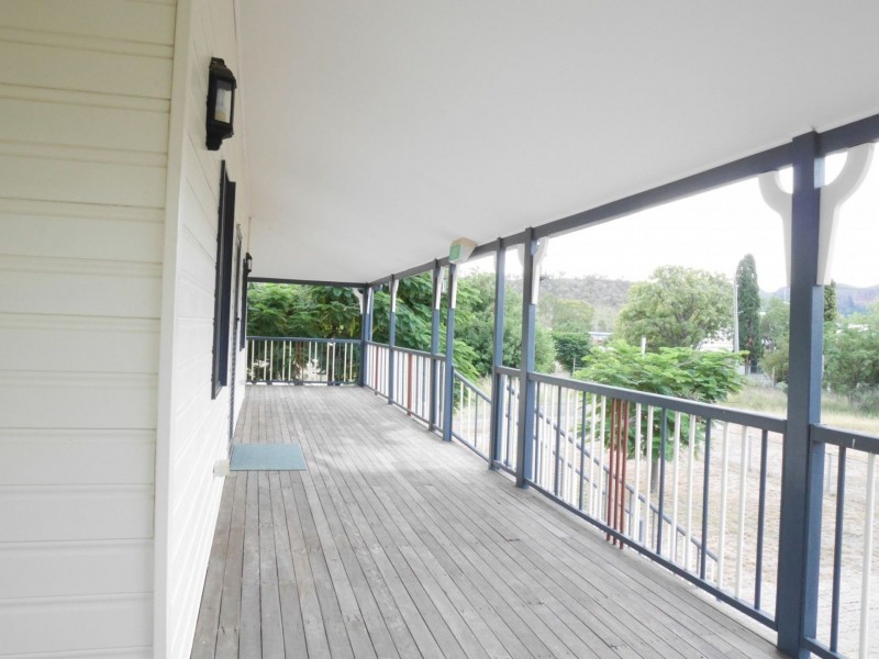 147 Quarry Street, Springsure QLD 4722