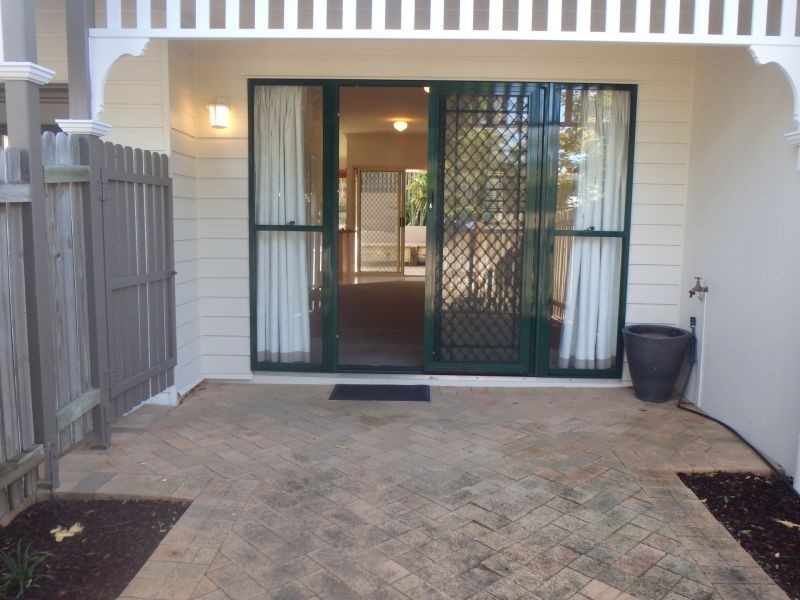 4 Gloriana Street, Morningside QLD 4170