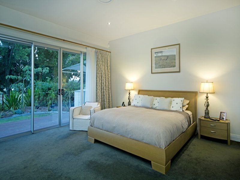 2001 The Boulevarde, Benowa QLD 4217