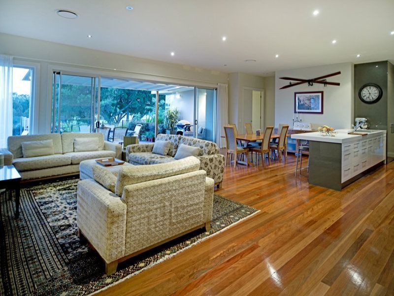 2001 The Boulevarde, Benowa QLD 4217
