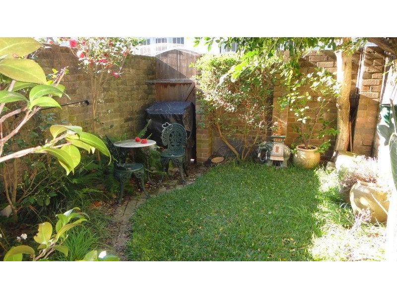 17 Hordern Street, Newtown NSW 2042