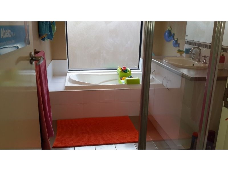 17 Terracina Parkway, Piara Waters WA 6112