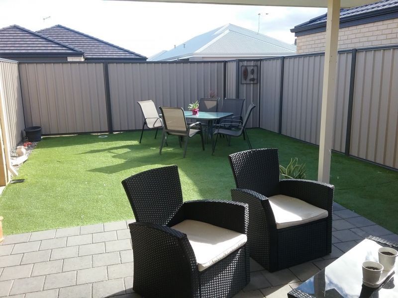 17 Terracina Parkway, Piara Waters WA 6112