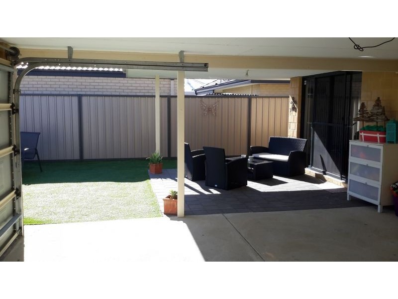 17 Terracina Parkway, Piara Waters WA 6112