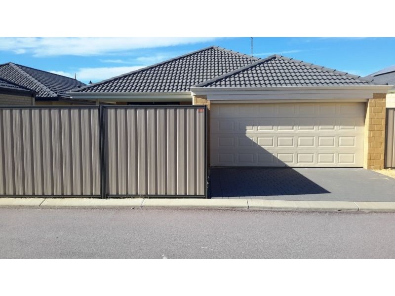 17 Terracina Parkway, Piara Waters WA 6112