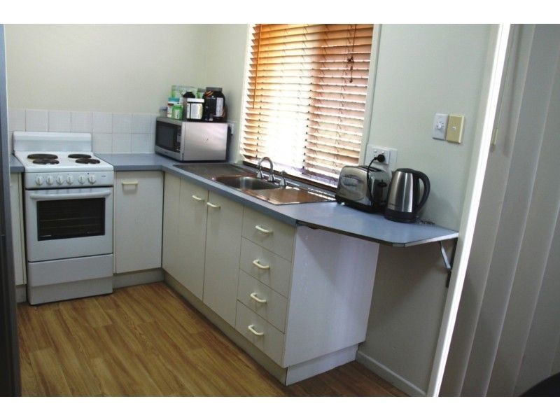 17 Katandra Street, Boyne Island QLD 4680