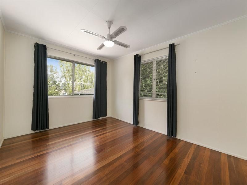 7 Cougar Street, Indooroopilly QLD 4068