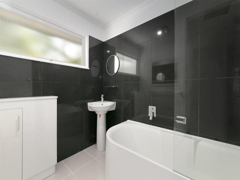 7 Cougar Street, Indooroopilly QLD 4068