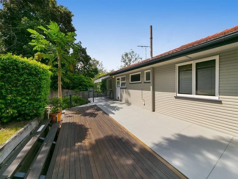 7 Cougar Street, Indooroopilly QLD 4068