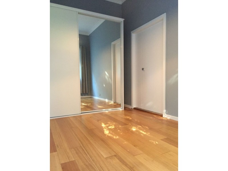 2/70 Petersham Rd, Marrickville NSW 2204