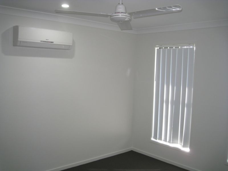 8 Joseba Place, Springfield Lakes QLD 4300
