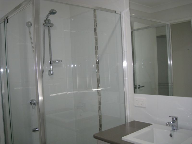 8 Joseba Place, Springfield Lakes QLD 4300