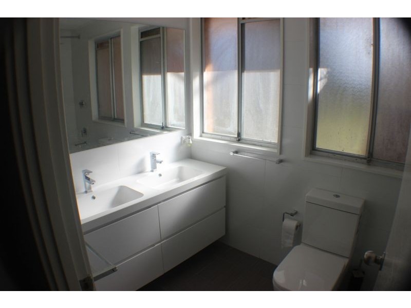 9 Mckell Ave, Watanobbi NSW 2259