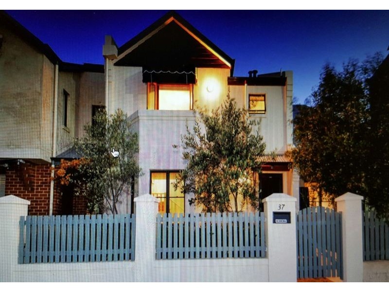 37 Richmond Circus, East Fremantle WA 6158