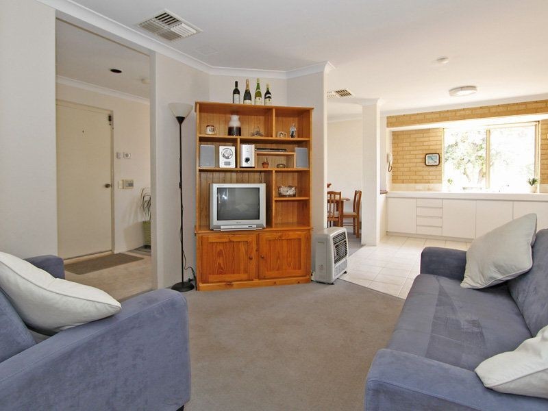 14 Osprey Circle, Ballajura WA 6066