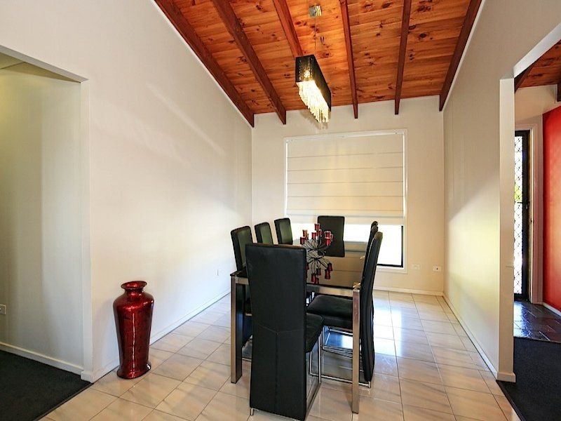 11 Formby Close, Bomaderry NSW 2541