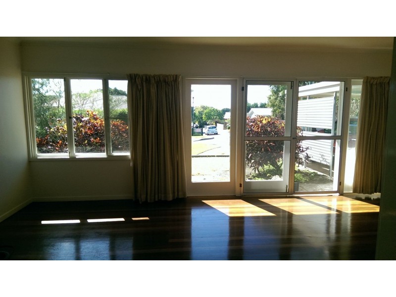 2 Woodville Street, Hendra QLD 4011