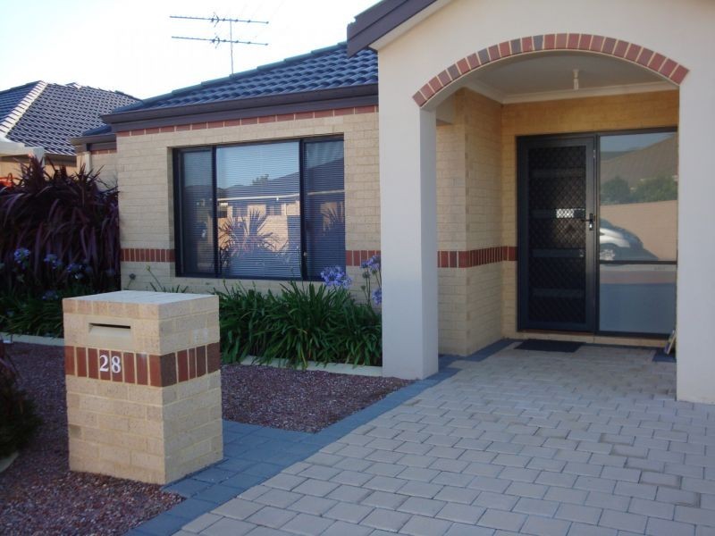 28 Phoenix Terrace, Hocking WA 6065