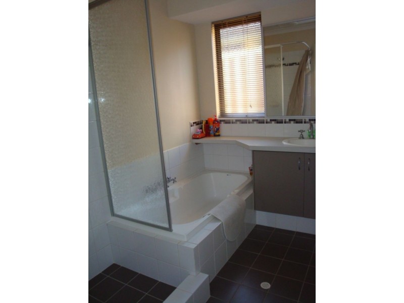 28 Phoenix Terrace, Hocking WA 6065