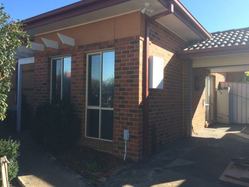 2b Tarana Ave, Glenroy VIC 3046