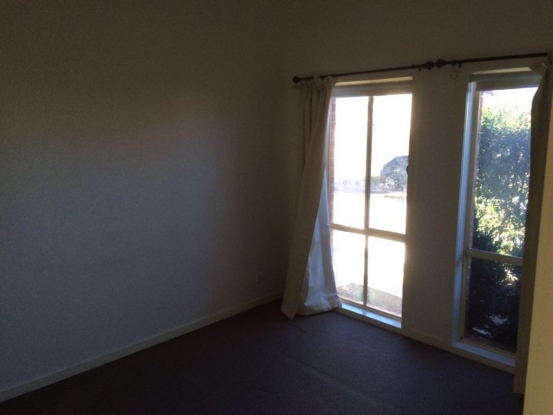 2b Tarana Ave, Glenroy VIC 3046