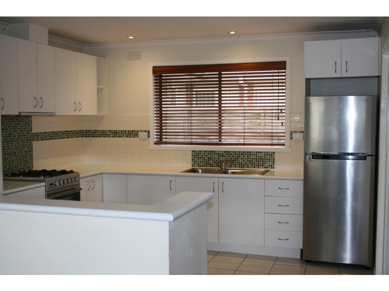 36 Kipling Avenue, Mooroolbark VIC 3138