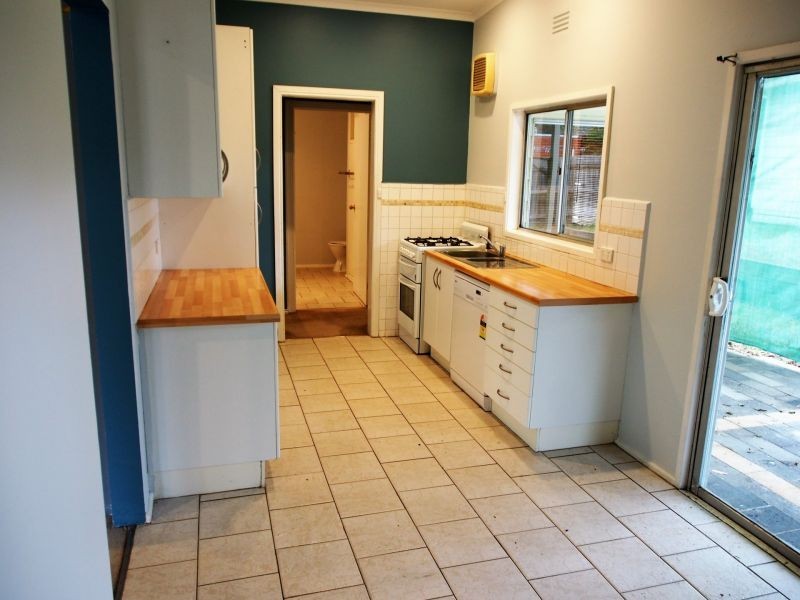 5 Devon Court, Frankston VIC 3199