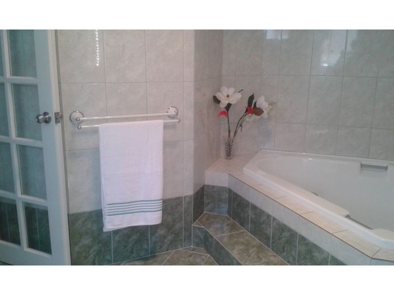 6 Kularda Road, Dalyellup WA 6230