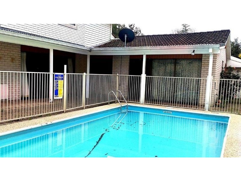 24 Kenton Cres, Valentine NSW 2280