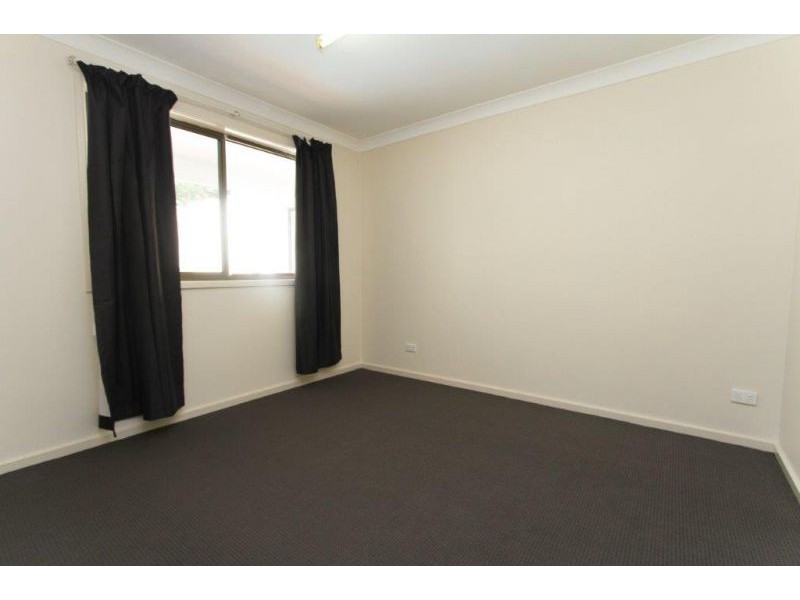 24 Kenton Cres, Valentine NSW 2280