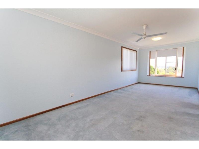 24 Kenton Cres, Valentine NSW 2280