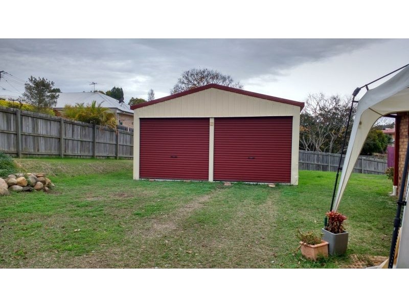 7 Mcdougall Cl, Silkstone QLD 4304