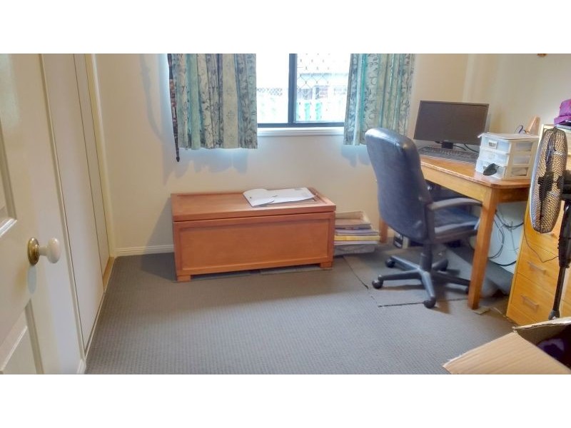 7 Mcdougall Cl, Silkstone QLD 4304