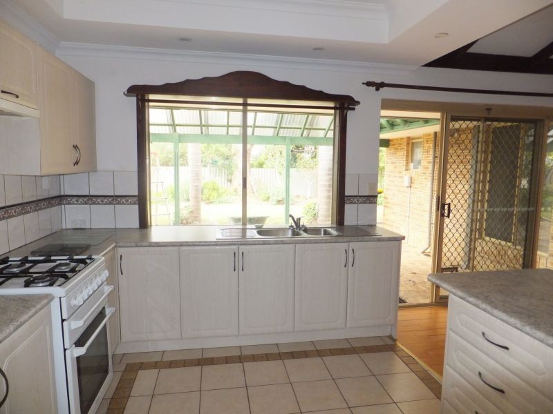 7 Daylight Close, Beldon WA 6027