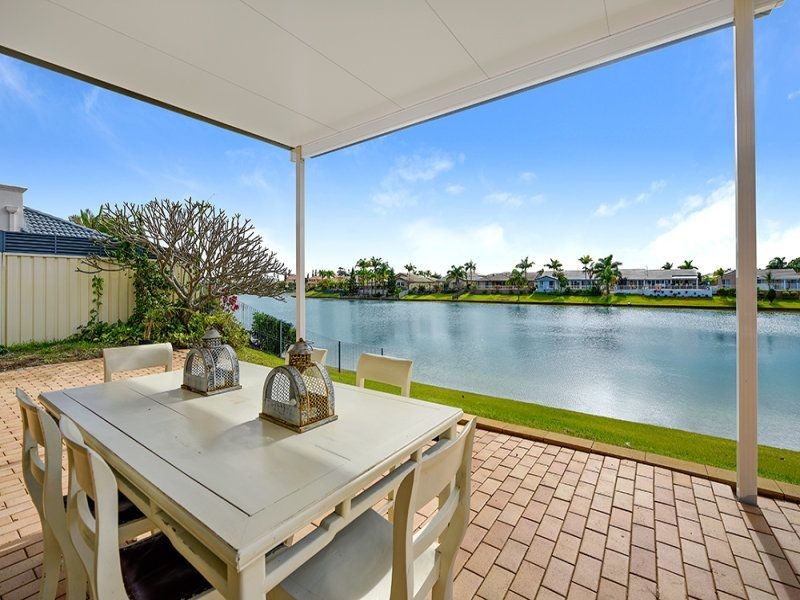 Broadbeach Waters QLD 4218