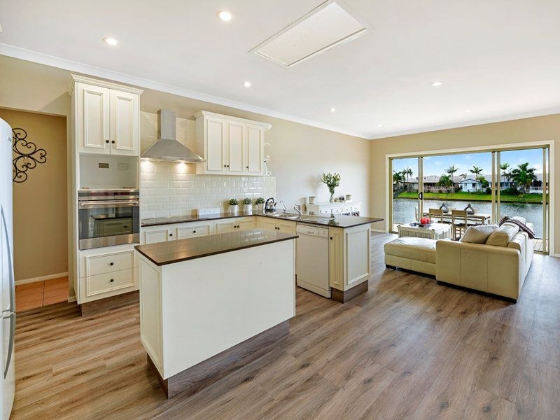 Broadbeach Waters QLD 4218