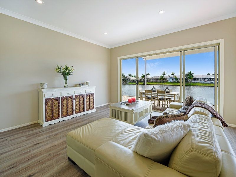 Broadbeach Waters QLD 4218