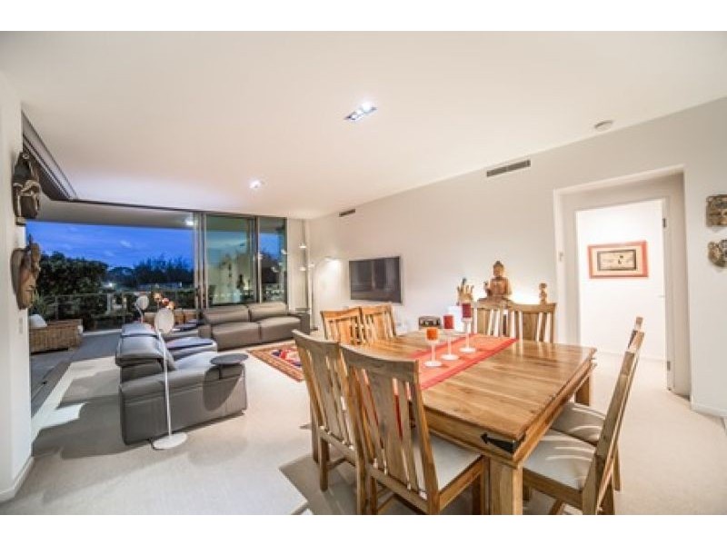 29101/2 Ephraim Island Bridge, Paradise Point QLD 4216